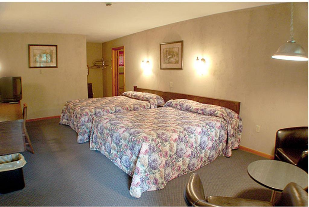 Fran Cove Motel Lake George Rum bild